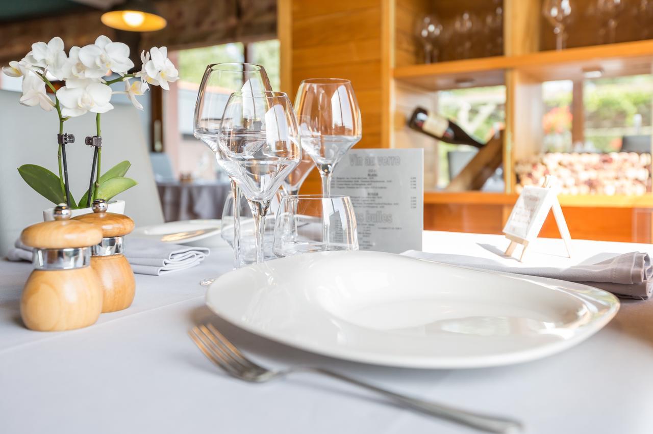Logis Hotel Restaurant La Tour Dunières Esterno foto